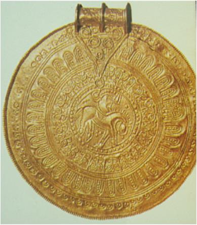 paafugl guldsmykke Norge 400 taller ekr.jpg